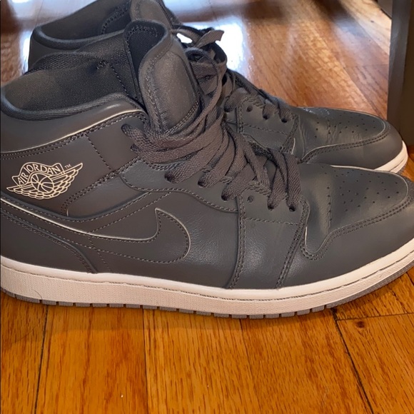 jordan 1s gray